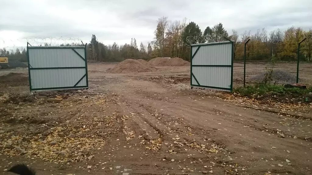 Аренда промышленной земли. Заречная 2 горелово площадка. аренда промышленного участка. аренда земельного участка 2000м. аренда земли под авто.