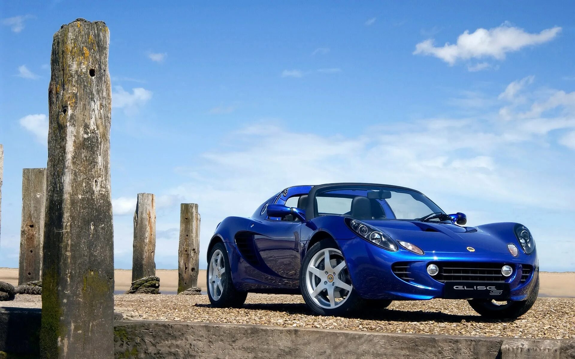 Polices car sport car. Лотус Элис. Лотус Элис 2020. Lotus Elise 2001. Синий Лотус машина.