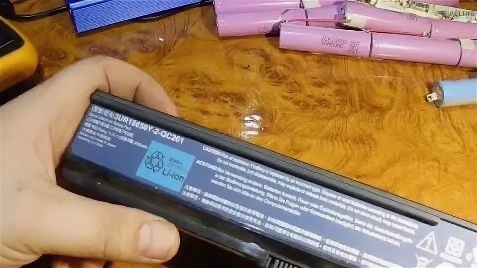 Заряжать новый аккумулятор ноутбука. Аккумулятор для ноутбука. Зарядка батареи ноутбука samsung напрямую. Восстановление акб ноутбука переходник. Батарея ноутбука asus a6l621.