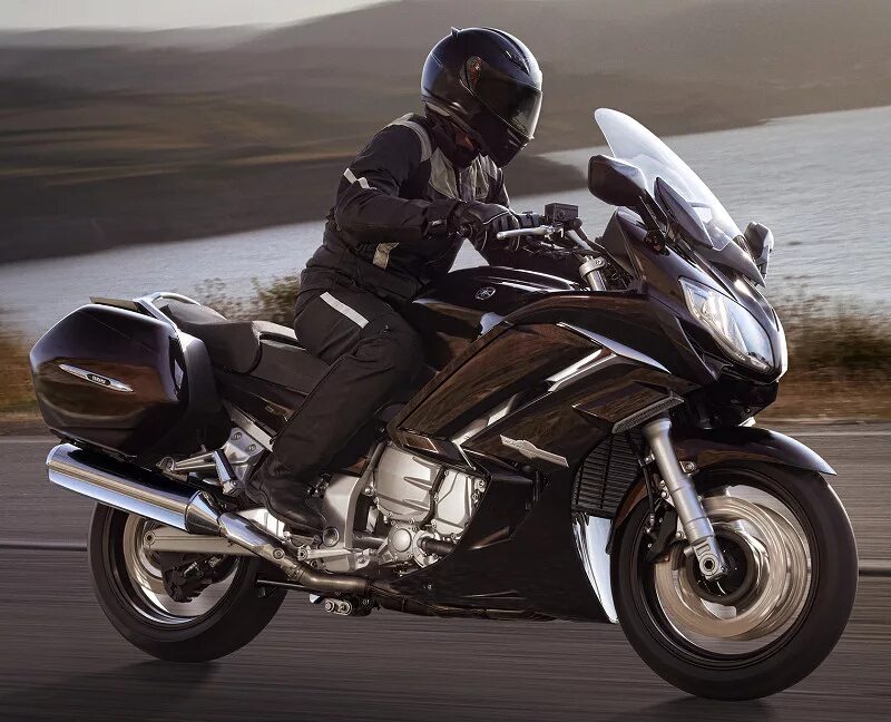 Мотоцикл yamaha 1300. Ямаха FJR 1300. Мотоцикл Ямаха FJR 1300. Туристический мотоцикл Ямаха FJR 1300. Ямаха fgr1300 спорт турист.