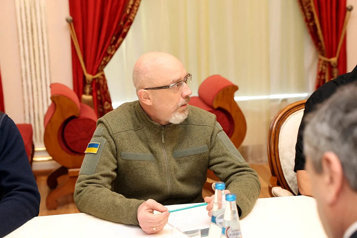 Резников 2022. Как переговоры с украиной сегодня проходят. Слуцкий мединский переговоры. Переговоры в белоруссии мединский с украиной. Российско-украинские переговоры.