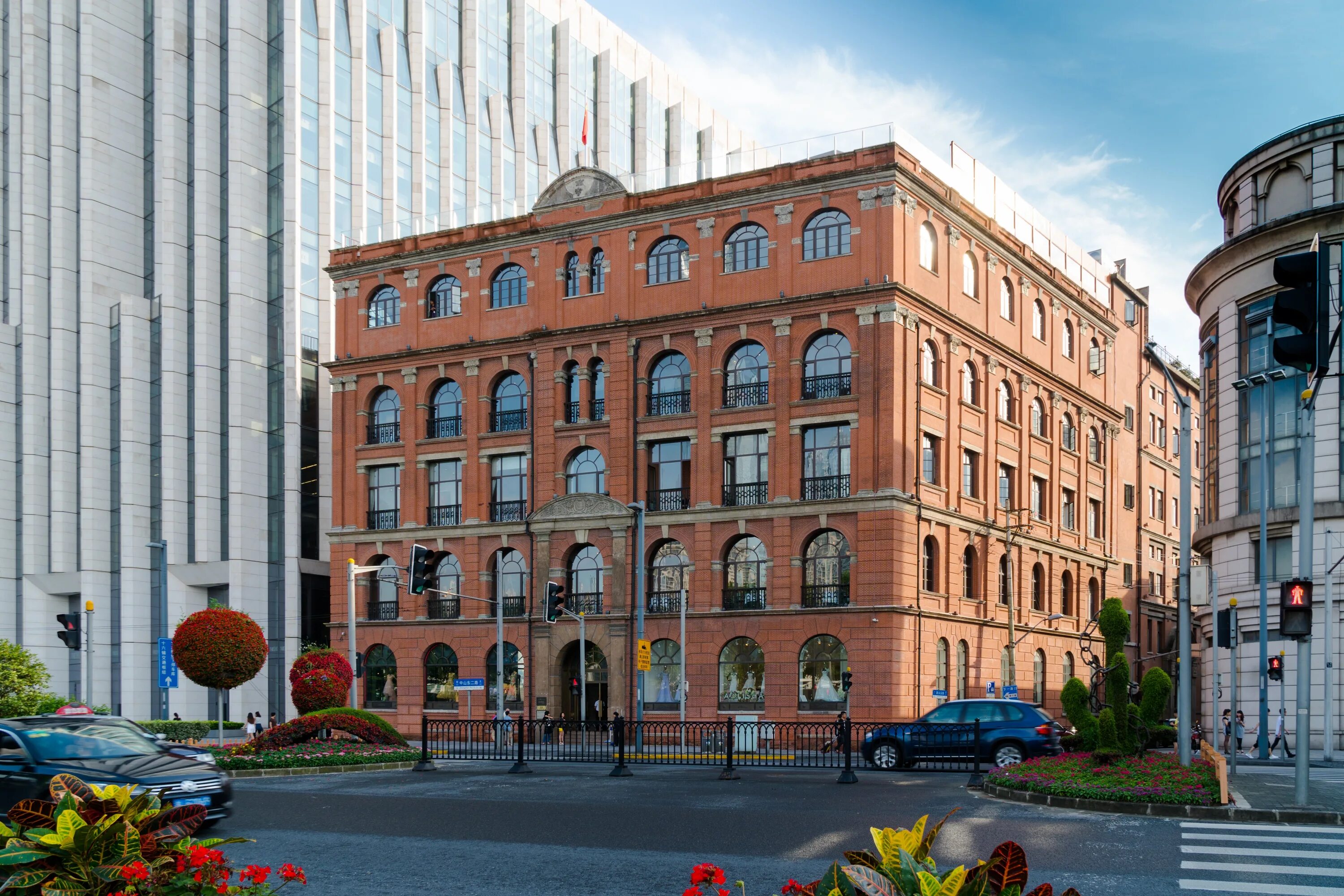 Шанхай старые здания. Древние здания Шанхая. China здание. Old building.