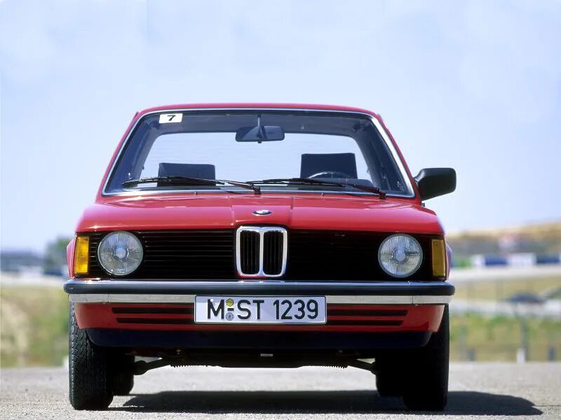 Бмв 316 1981. Bmw 315 e21. 316 21. Бмв е 21 316 90 годы. 316 21.