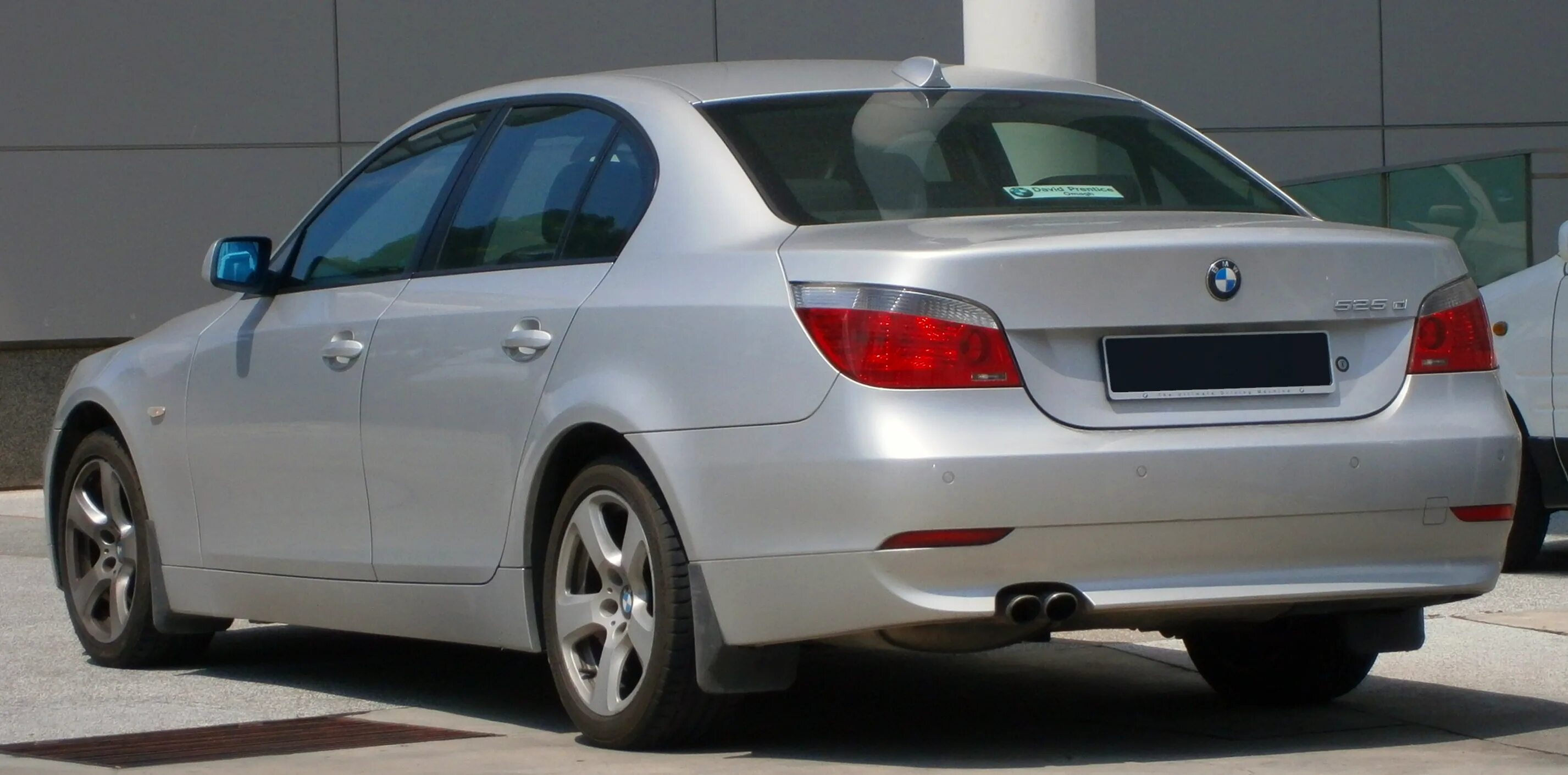 BMW 5 series (E60) Детейлинг фар и ПТФ, ремонт креплений фар Студия Авто Света