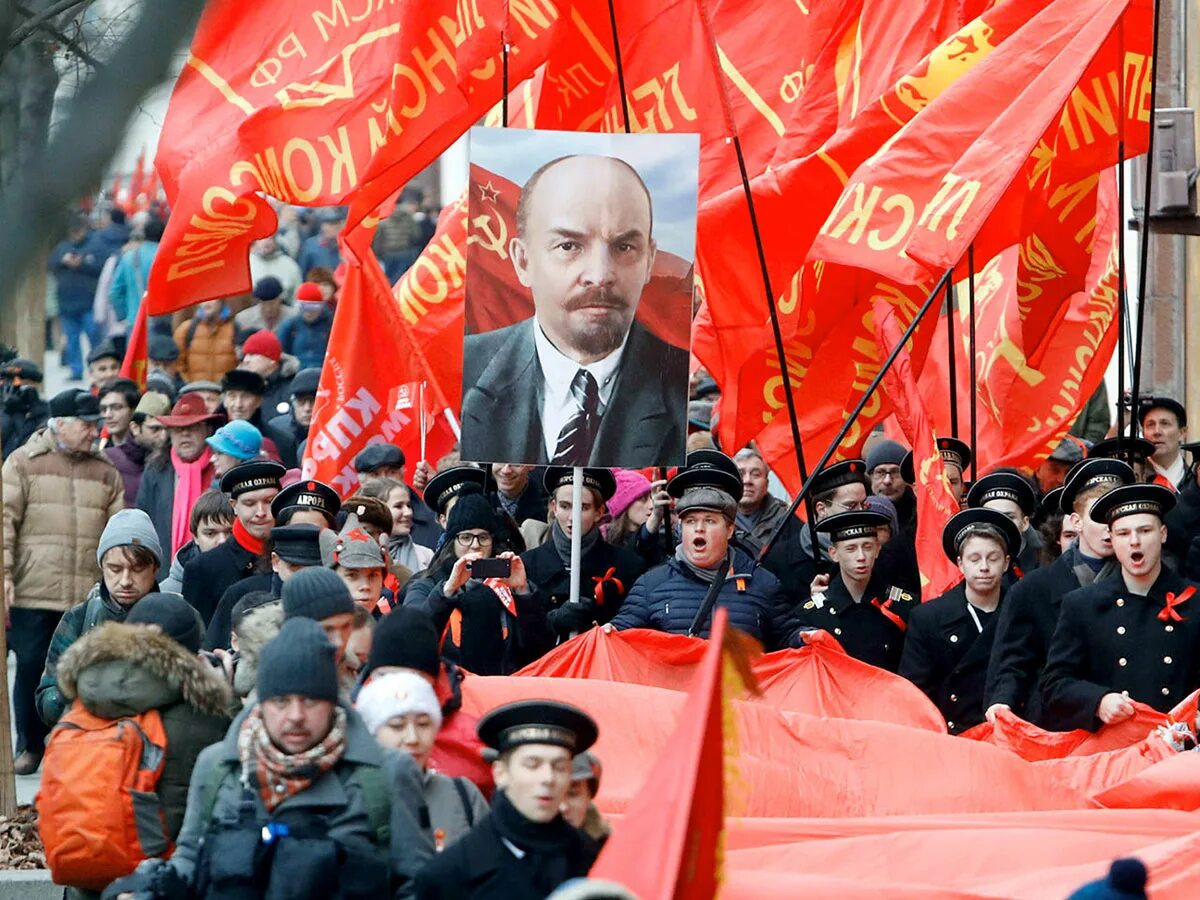 Большевики взяли. Вся власть советам. Власть советам лозунг. Великий Ленин. Ленин власть советам.