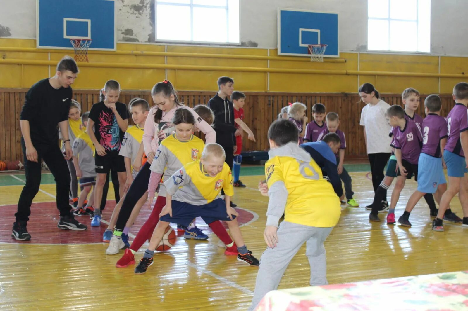 Спорт школа 23. Сш 58 ярославль спортивные мероприятия. Спортивные колледжа в чебоксарах. Спорт школа 23. Бассейн меридиан рязанский проспект.