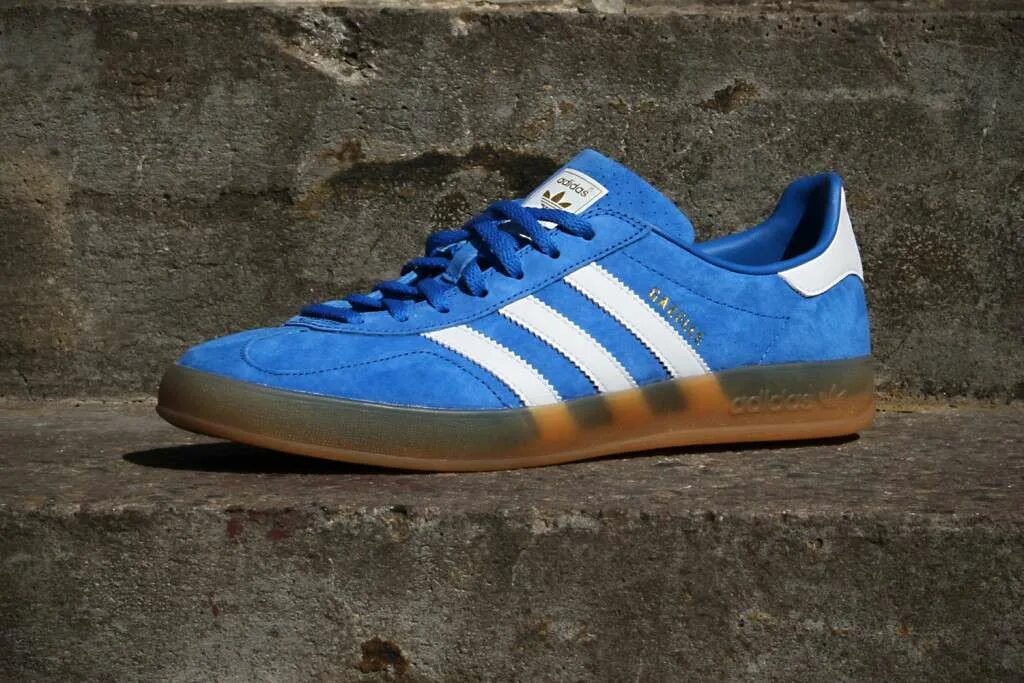 Кроссовки адидас 80 годов. Adidas Gazelle 1980. Кеды адидас 80х. Кеды adidas Gazelle Indoor. Adidas Gazelle Indoor Blue.