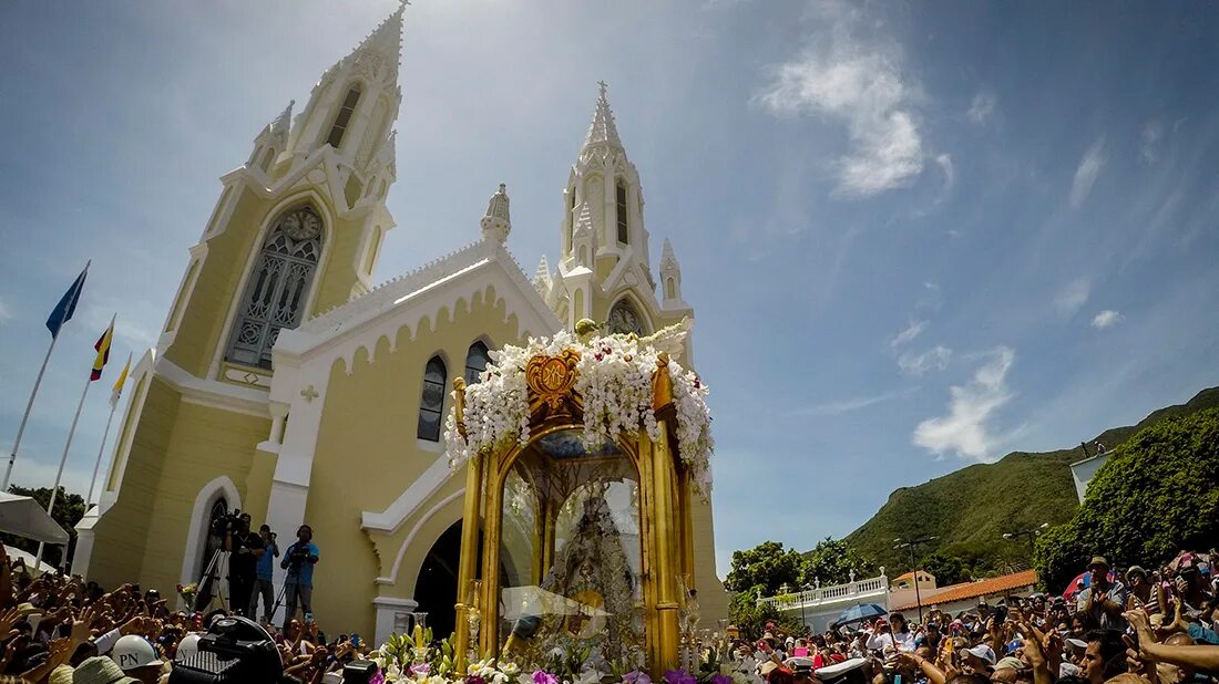 La virgen москва. Базилика Вирхен-дель-Валле Венесуэла. Бенидорма есть часовня, посвященная морской деве Марии — Virgen del Mar.