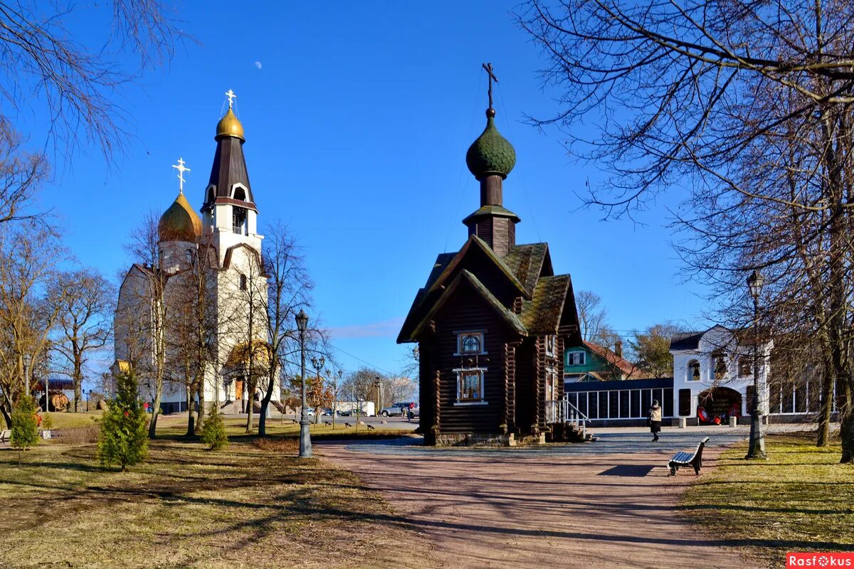 Сестрорецкий курорт фото. Сестрорецк. Церковь святых апостолов петра и павла сестрорецк. Сестрорецк в реальном времени. Город сестрорецк санкт-петербург.