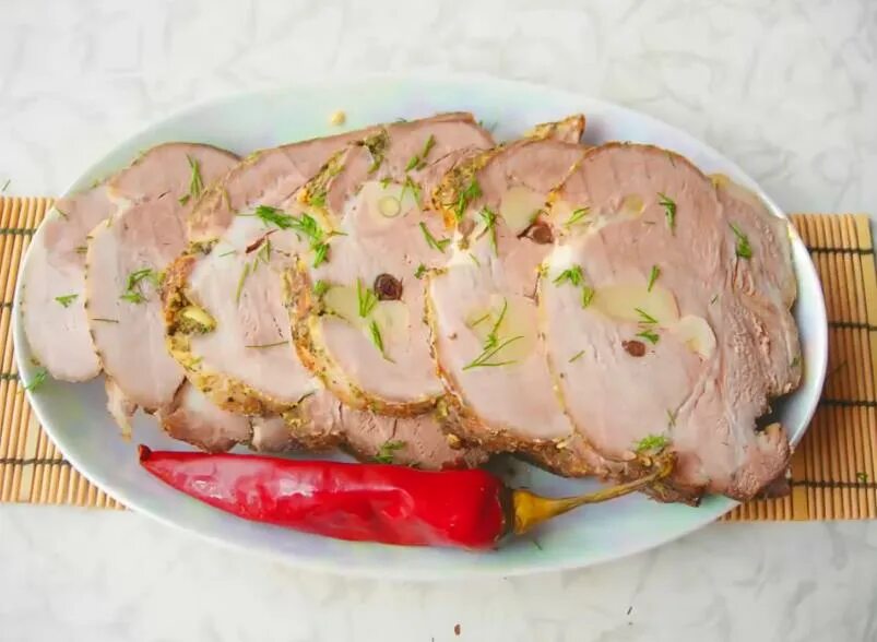 Свиная вырезка в духовке. Свиная вырезка в духовке. Свинина запеченная с картофелем. Свиная вырезка в духовке в рукаве. Свиная вырезка в духовке в рукаве.