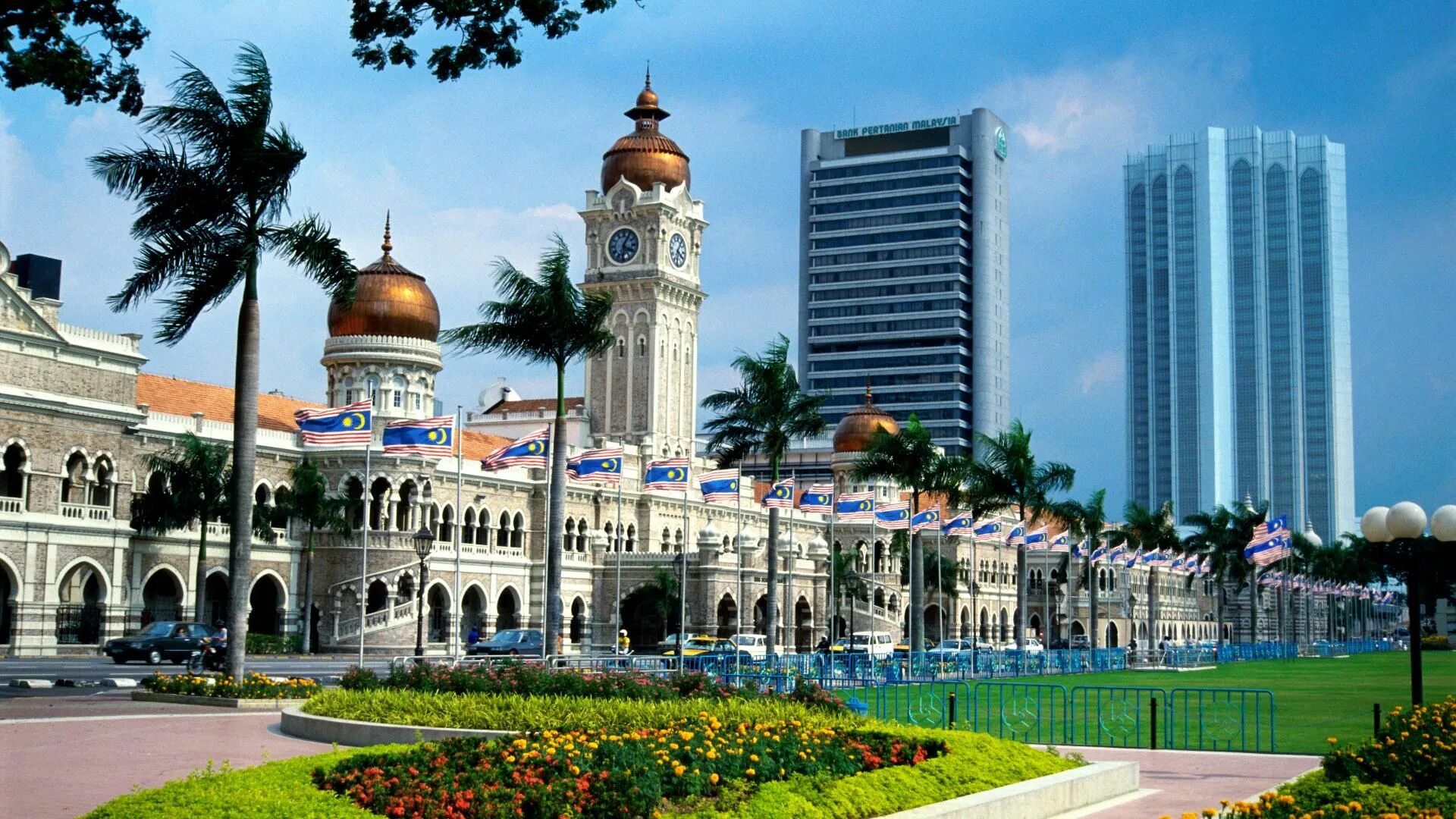 Сборка малайзия. Дворец Султана Абдул-Самада. Малайзия Сепанг город. Sultan Abdul Samad building, Kuala Lumpur, Malaysia, Азия.