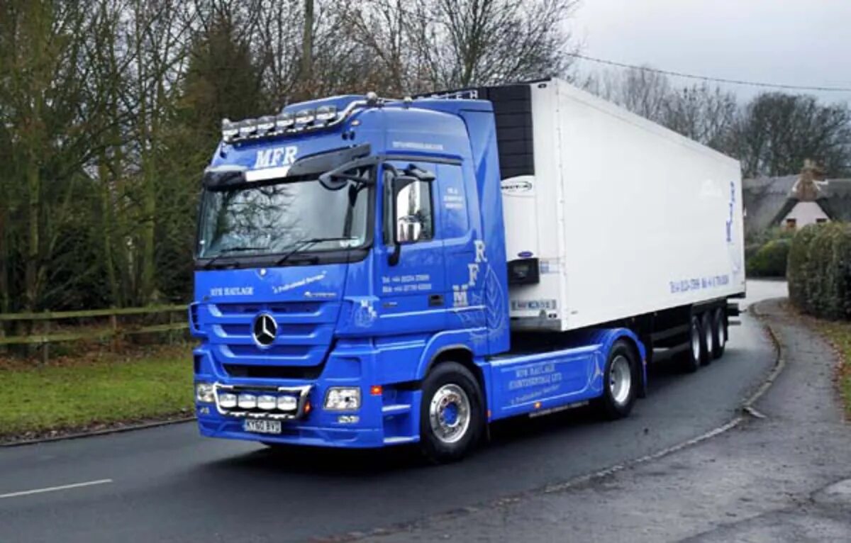 Купить мерседес мп3. Мерседес Бенц Актрос 3. Мерседес Актрос МП. Mercedes Benz Actros v8. Мерседес-Бенц Актрос МП 5.