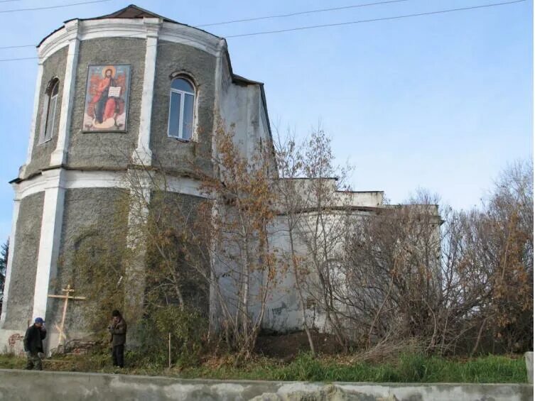 Володинское свердловская область. Квадробики есть в селе калиновском. Храм сретения господня свердловская область. Калиновское. Храм село александровское ставропольский край.