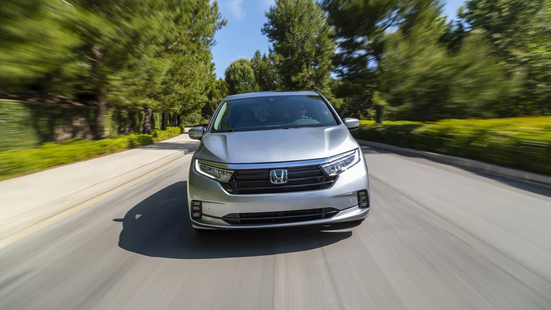 Honda Odyssey 2021. Хонда Одиссей 2021 года. Новый Honda Odyssey 2021. Honda Odyssey 2021 салон.