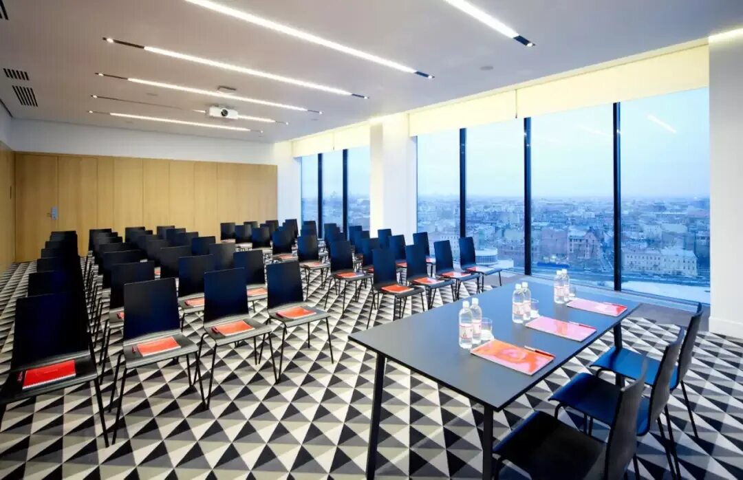 Гостиница азия абакан конференц зал. Гамма дельта конференц зал москва. Зал в гостинице. Гамма-дельта измайлово зал москва. Cosmos гостиница конференц зал.