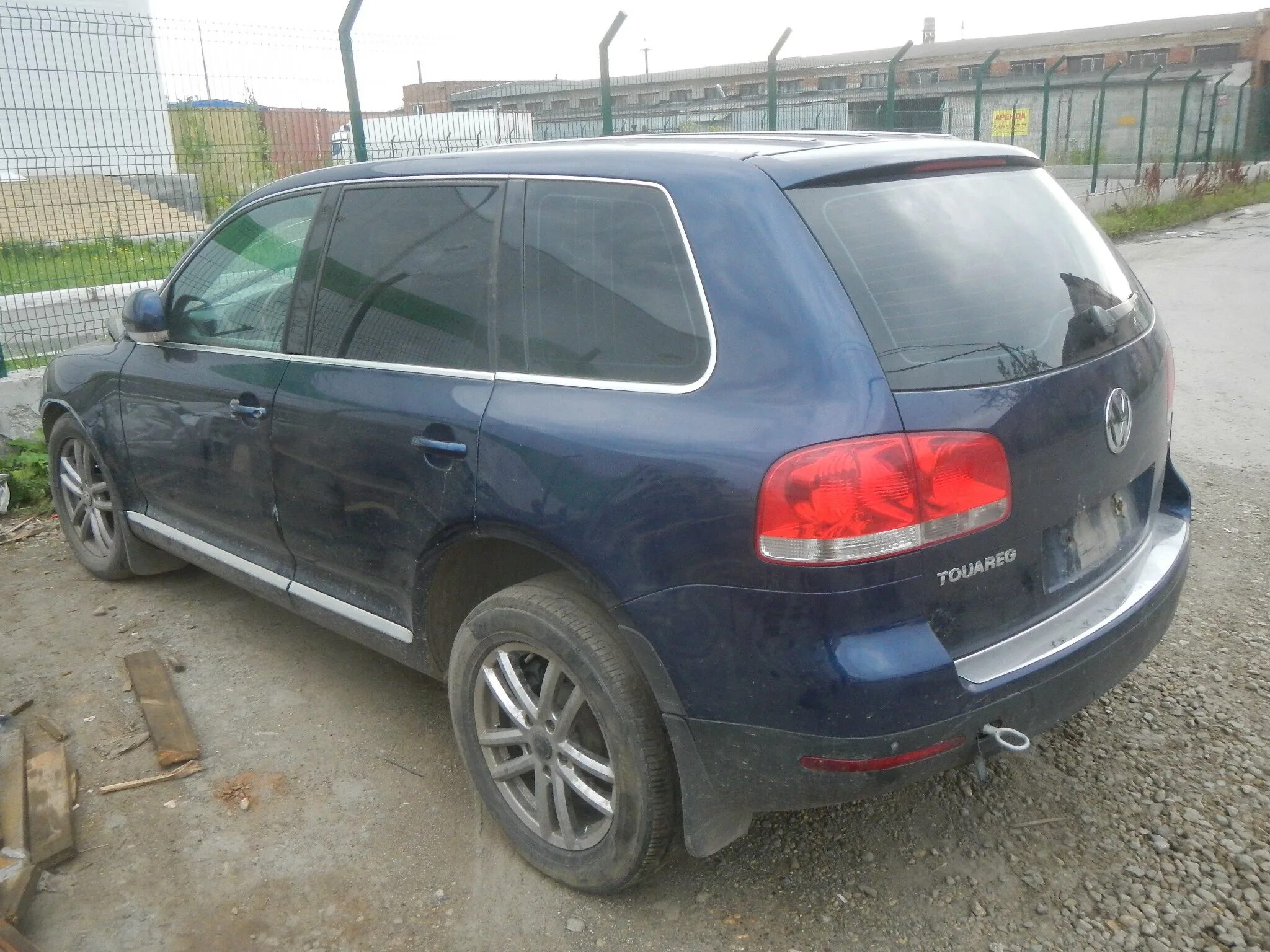 Volkswagen touareg 2004 год. Фольксваген Туарег 2004г. Фольксваген Туарег 2004 4.2 v8. Volkswagen Touareg 2004 бензин. Туарег 3.2 бензин.