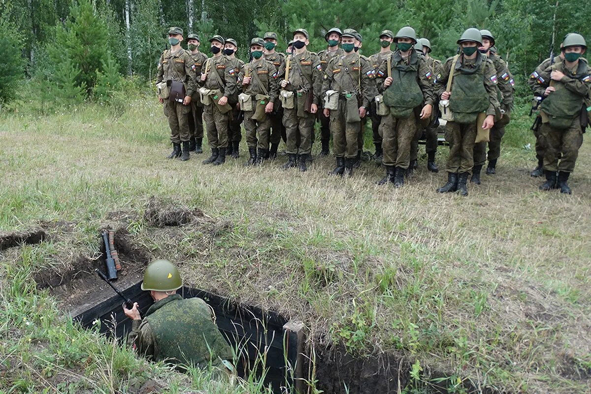 Челябинский автобронетанковый учебный центр. Челябинск учебный центр автобронетанковых войск. Учебный центр автобронетанковой службы Челябинск. Автобронетанковые войска в Челябинске.