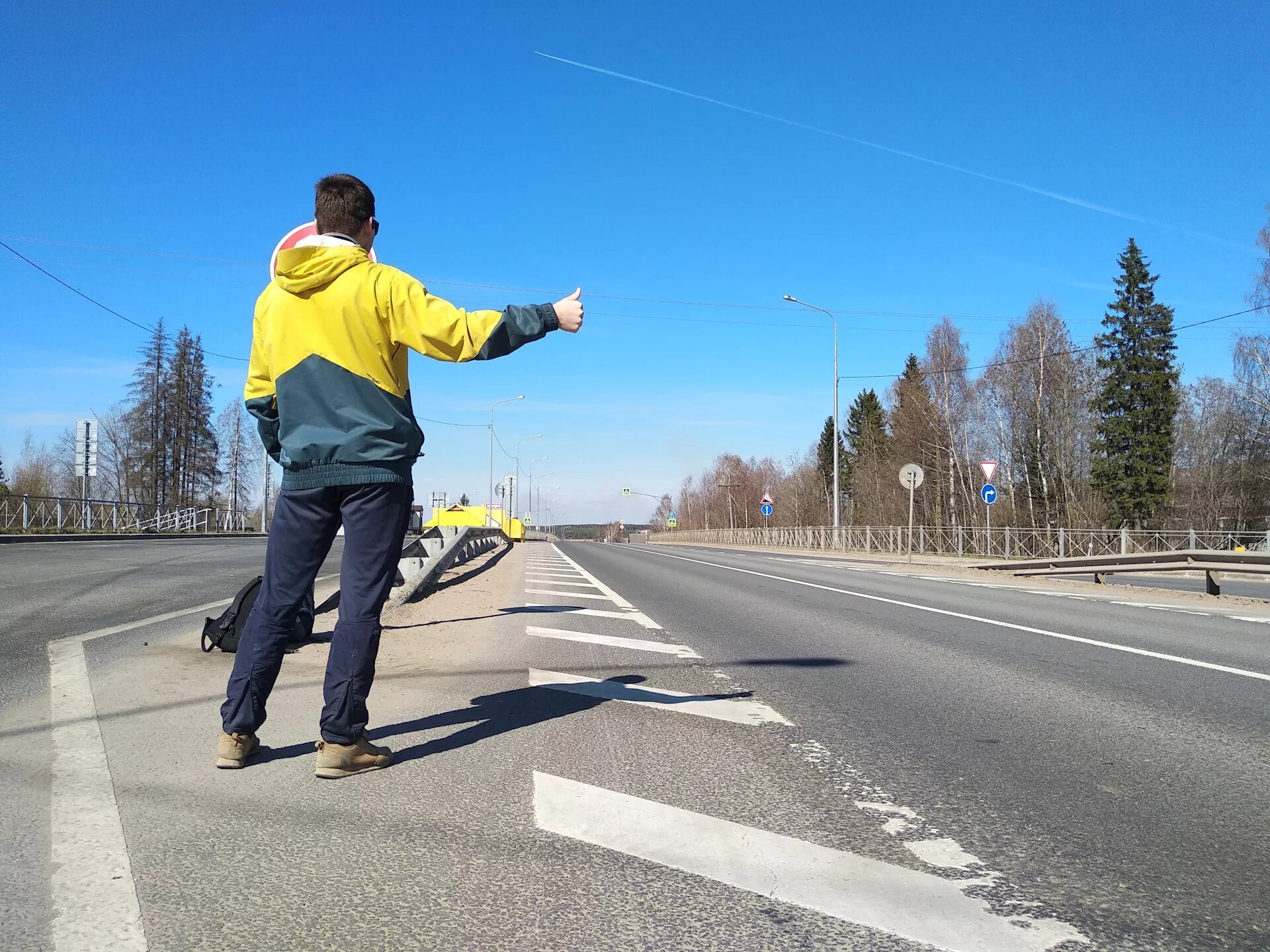 Попутку ловлю. Автостоп. Автостопом Москва. Автостоп до Москвы.