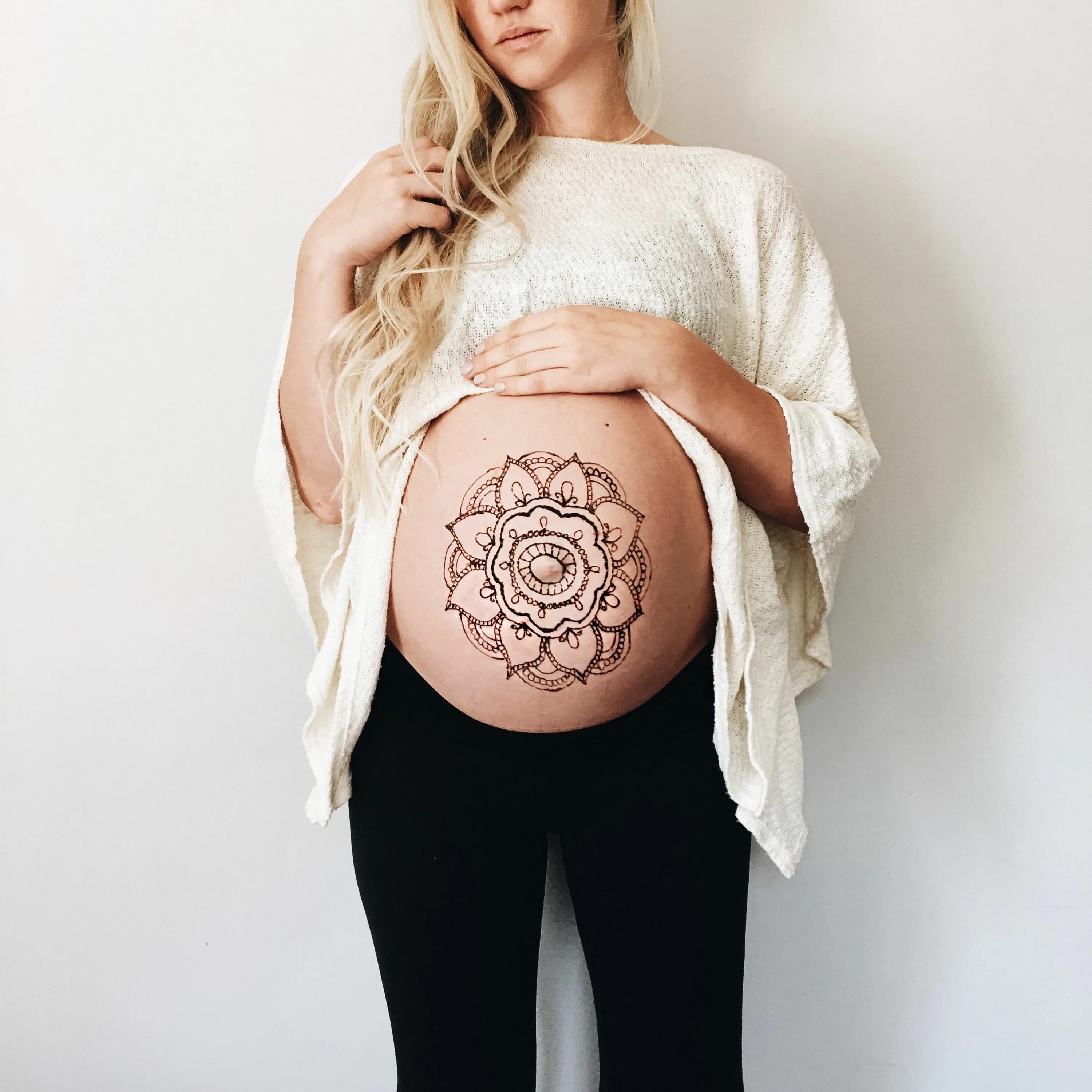 Красивые груди беременных. Тату беременность. Ореолы беременной женщины. Огромные ареолы беременной.