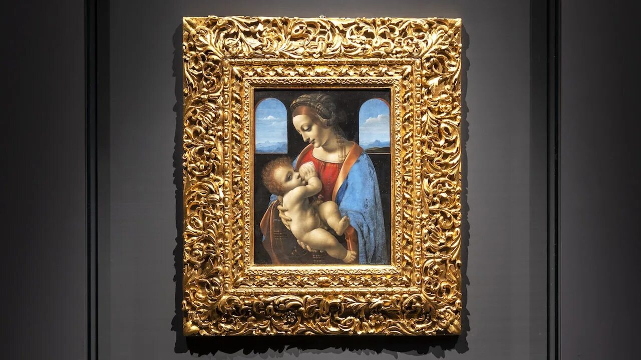 Картина мадонна литта в эрмитаже. Мадонна с цветком леонардо да винчи. Леонардо да винчи мадонна литта эрмитаж. Картина мадонна в эрмитаже. Мадонна бенуа картина в эрмитаже.