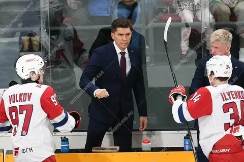 Сколько лет никитину тренеру локомотива