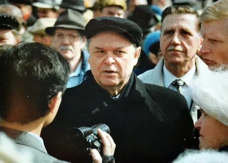 Лето 1990 концовка объяснение