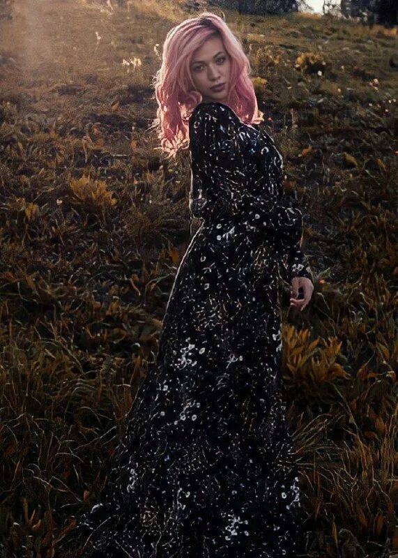 э сола. Anna romero actress. лучше звоните солу джимми макгилл. э сола. чашка кофе и сигарета.