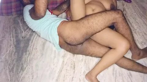 Bete Ne Maa Ko Bengan Dalte Huye Pakad Liya or Chudai Ki xHamster