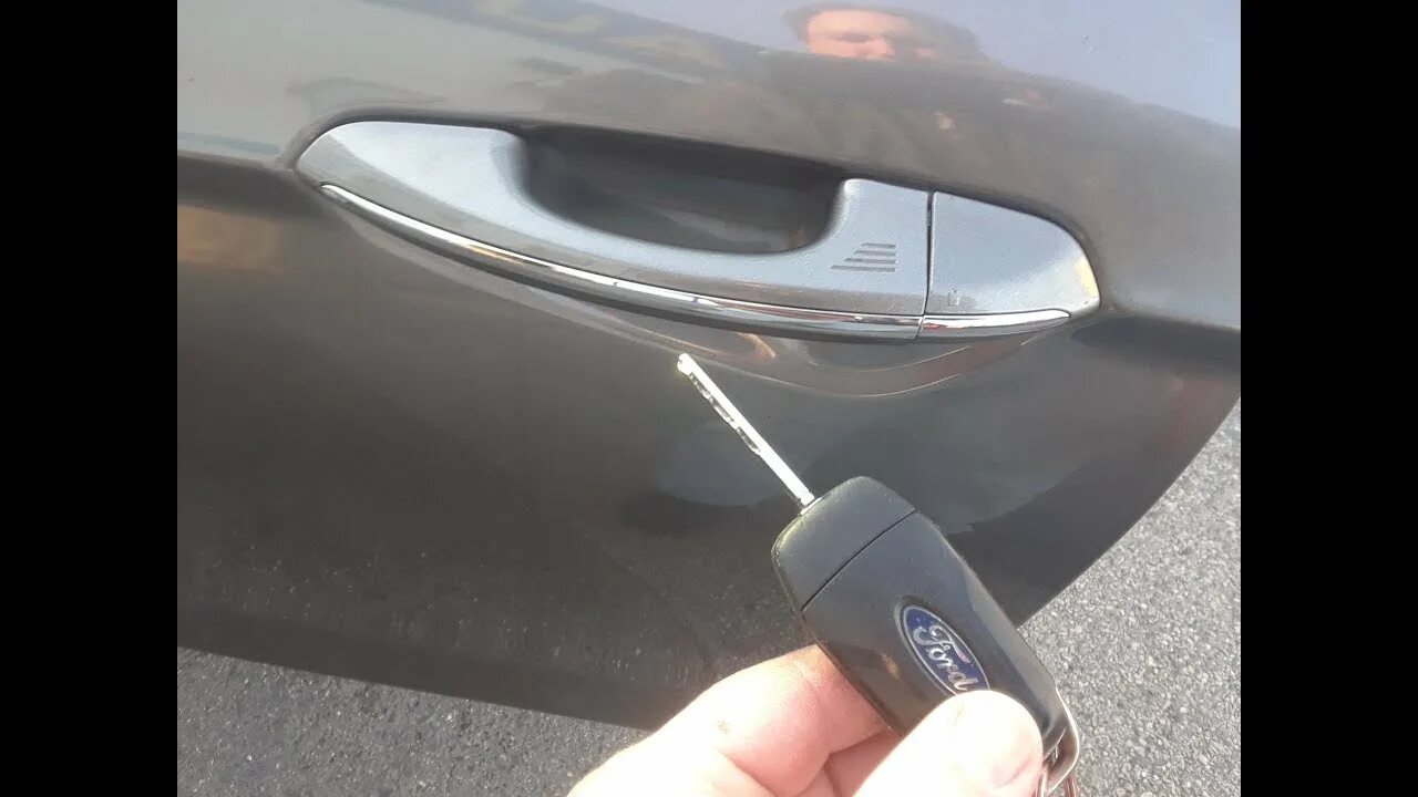 Как открыть форд фокус без ключа. Ford Fusion Key. Ford Fusion ключ. Вскрыть Форд Фьюжн без ключа. Как открыть Форд Фьюжн без ключа.