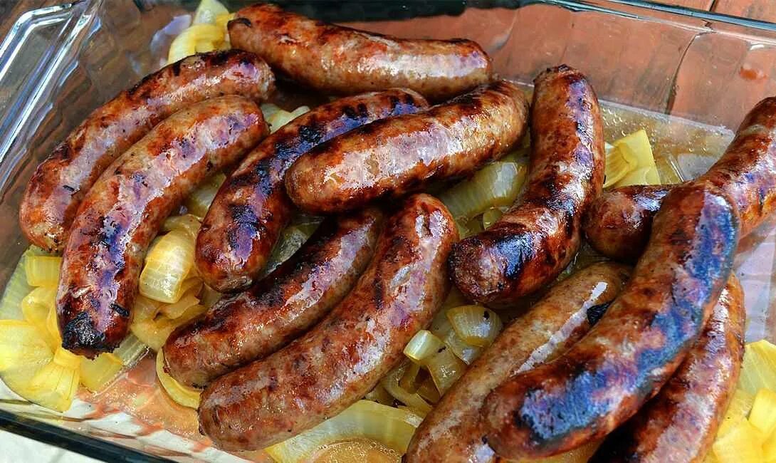 Как жарить колбаски. Купаты чевапчичи. купаты на гриле. мегрельские купаты. братвурст колбаски.