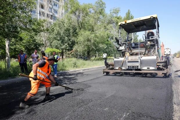 Строительство дороги. Дорожные работы. Ремонт дороги Волгоград. Ремонт дорог Советский район.