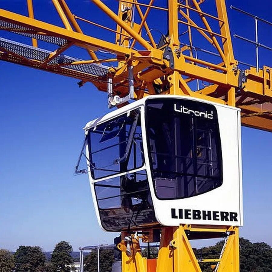 Liebherr 630 EC-H 40 Litronic. Машинист крана крановщик башенного. Машинист крана (крановщик мостового крана). Машинист башенного крана SMK 5.66. Костин папа работает машинистом башенного крана 45000