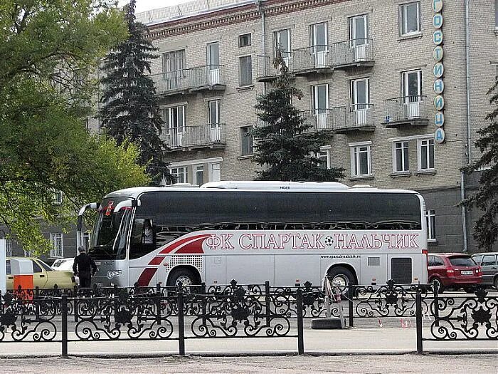 Гостиница в аэропорту минеральные воды. Пограничники Минеральные воды аэропорт. Минеральные воды аэропорт гостиница. Аэропорт мин воды Пограничная служба. Мин воды гостиница аэропорт.