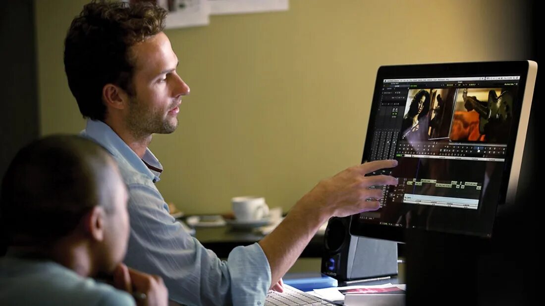 Левел дизайнер. Реклама видеомонтажа. Ai making videos. Профессия видеомонтажер. 1.