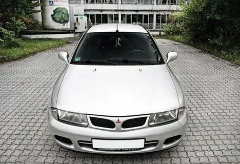 Mitsubishi carisma 1