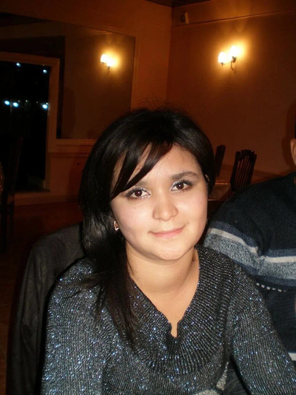 Незамужние девушки узбекистан. Узбечка девушка. Ташкент девушки. Познакомиться с девушкой узбечкой. Узбекские девушки 30 лет.