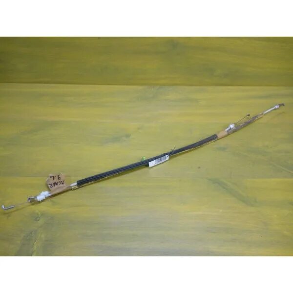 Тросик открывания двери ауди а6 с5. Audi a4 b5 трос с кикдауном. Трос капота ауди а6 с5. Тросик двери ауди а4 b6. Тросик ауди а6 с5.