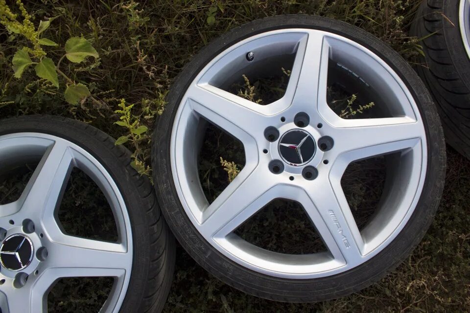 Диски mercedes r16. Диски мерседес 15. Диски литые r15 w203. Диски 15 мерседес. Диски мерседес 124 r15.