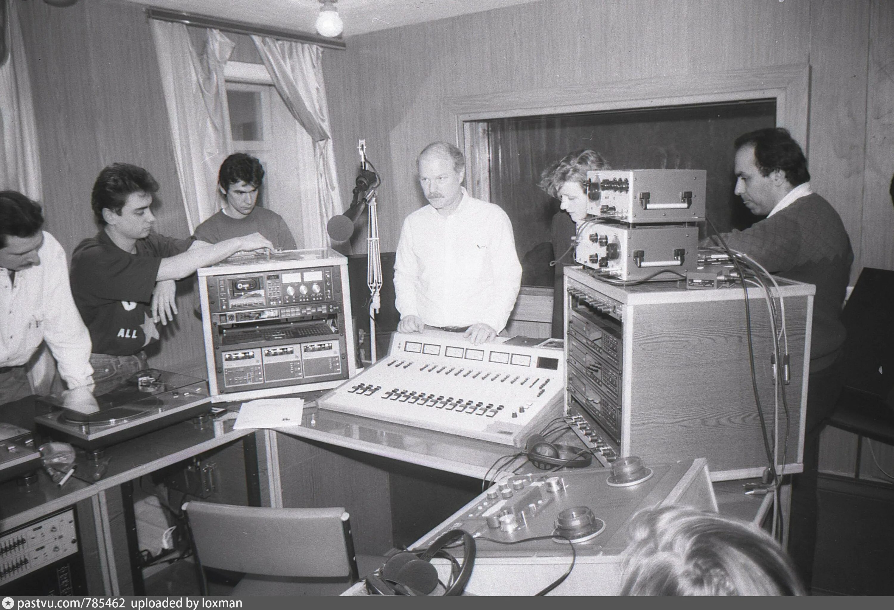 Радиостанции 1990. Радиовещание 1990. Радиостанции 1990-х. Эхо Москвы радиостанция 1990.