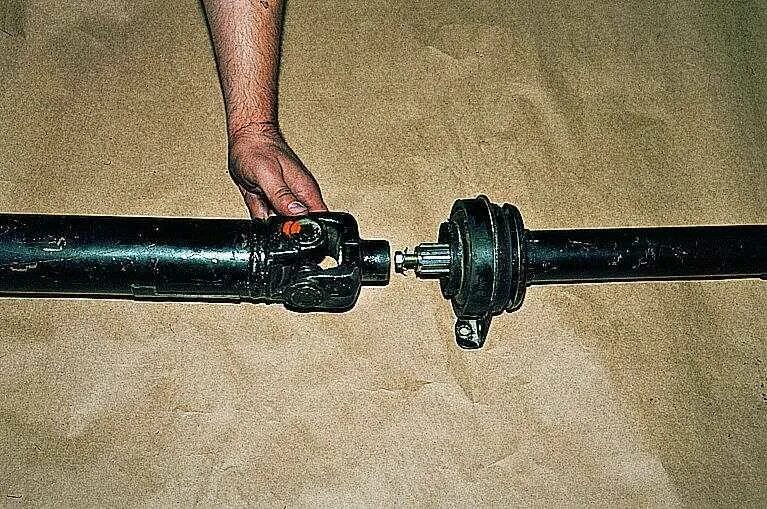 Как правильно установить кардан. Газ 31105 карданный вал с подвесным подшипником. шлицевая кардана газель 3302. кардан газель 3302. кардан газель 2705.