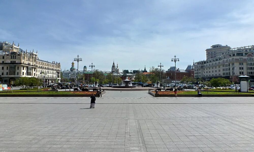 Городская пл. Городская площадь. Городская площадь Москва. Современные городские площади. Фотография архитектурного ансамбля площади или улицы.