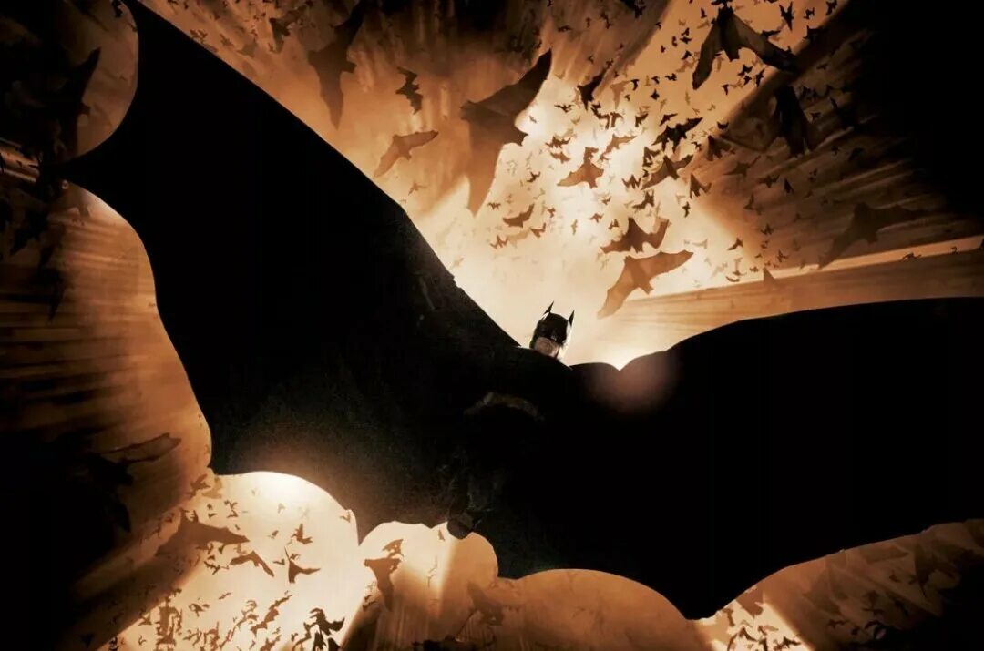 Темно гудеть. Batman begins 2005. Бэтмен: начало (Batman begins) 2005 poster. Poster Бэтмен начало.