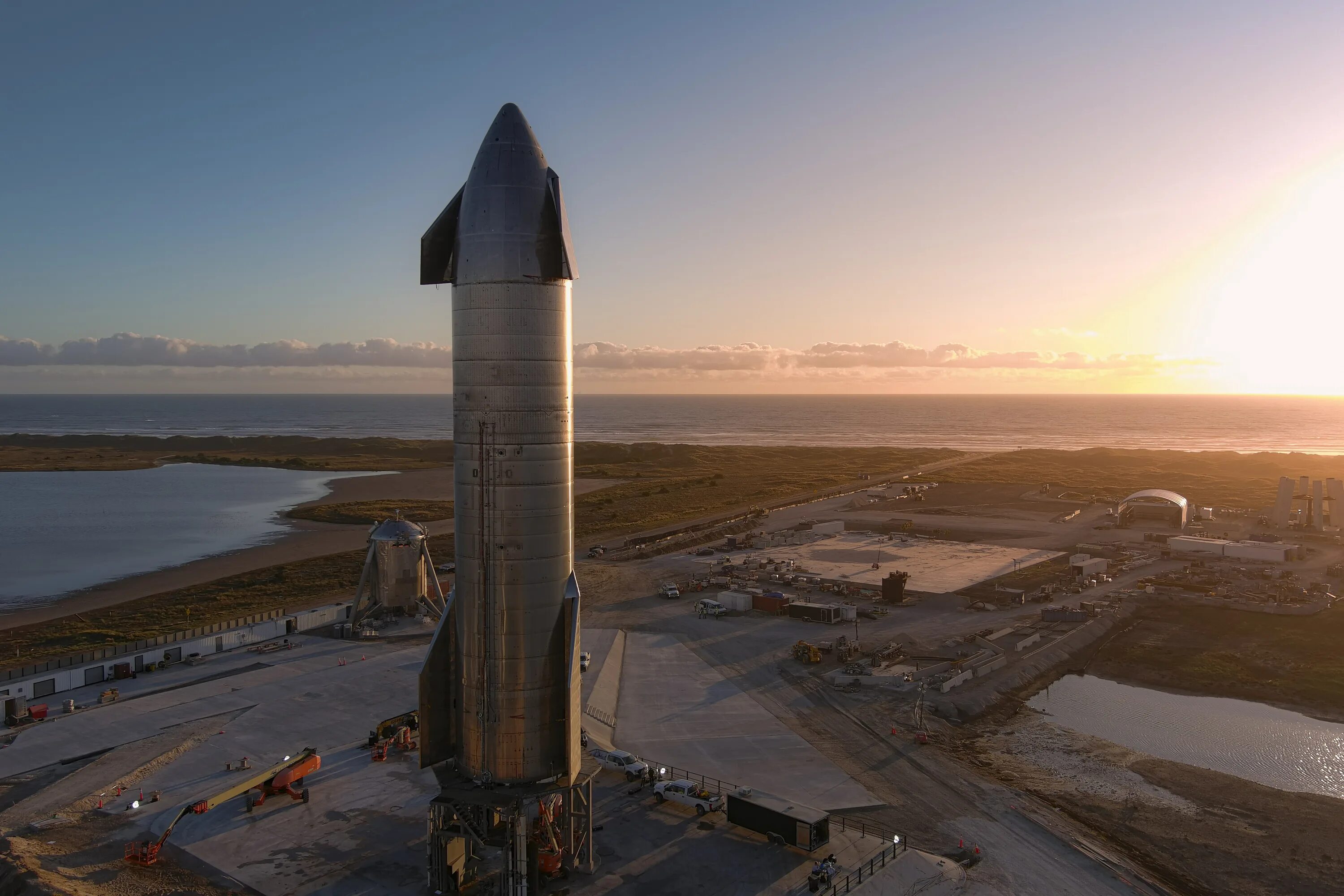 Ракета маска сегодня. Ракета SPACEX Starship. Ракета Элона маска SPACEX Starship.