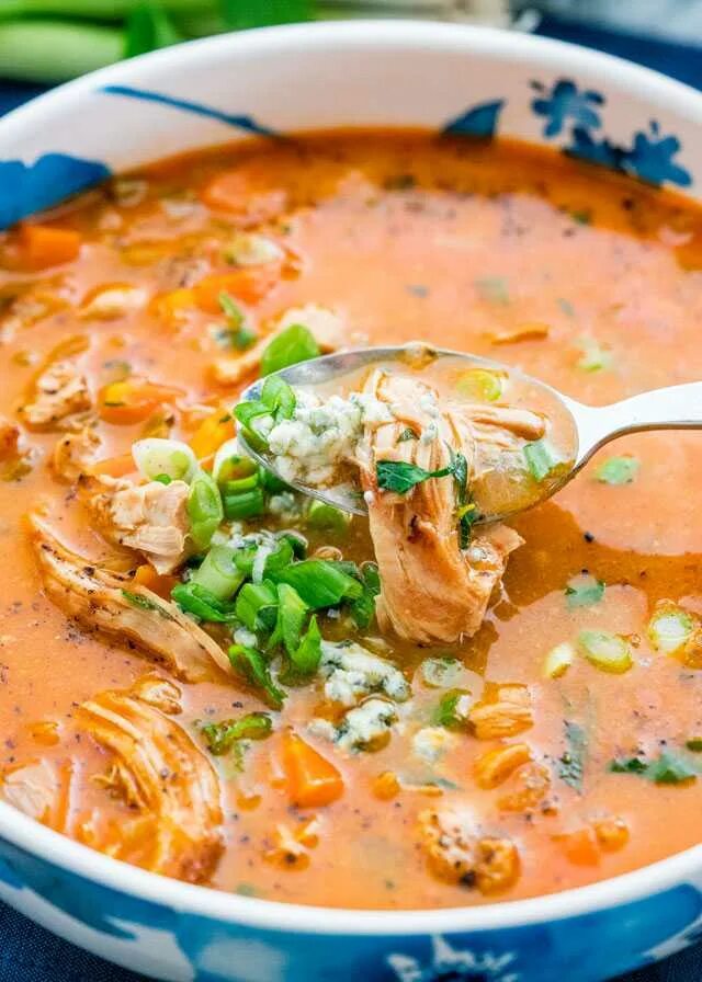 Суп с окорочком. Для супа. Вкусный суп из курицы. Блюда с бульоном. Куриный суп.