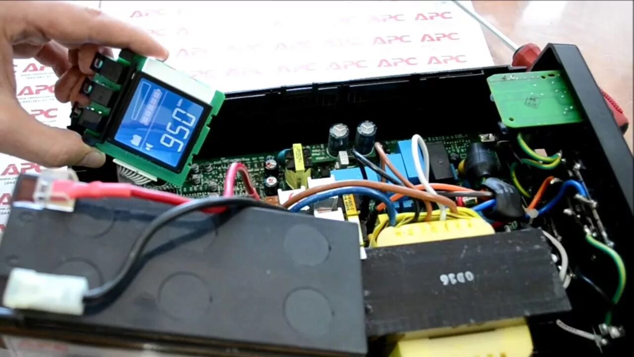 Apc 550 back. Apc back ups pro 550. back-ups rs-550. apc rs 550. arc back ups pro 550.