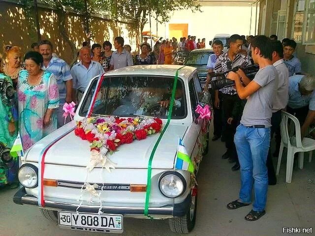 Таджикская Свадебная машина. Свадьба в Таджикистане. ЗАГС машина. Машина для свадьба Таджикистан.