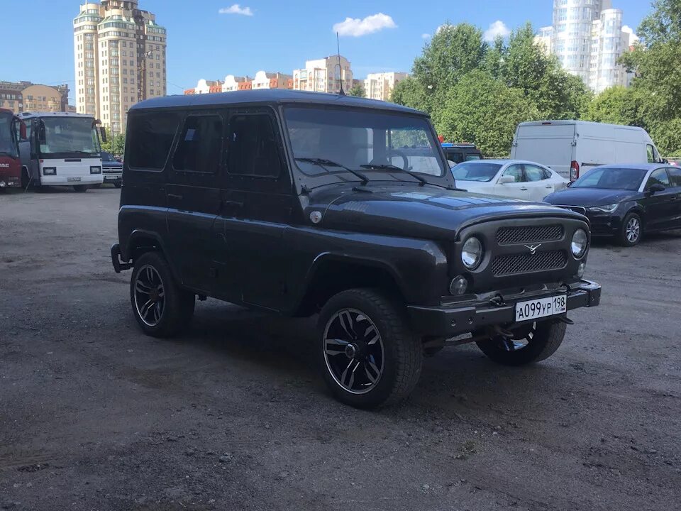 Уаз хантер на литых дисках r16. Уаз хантер на р 20. Уаз хантер r18. Уаз хантер r18. Уаз hunter r22.