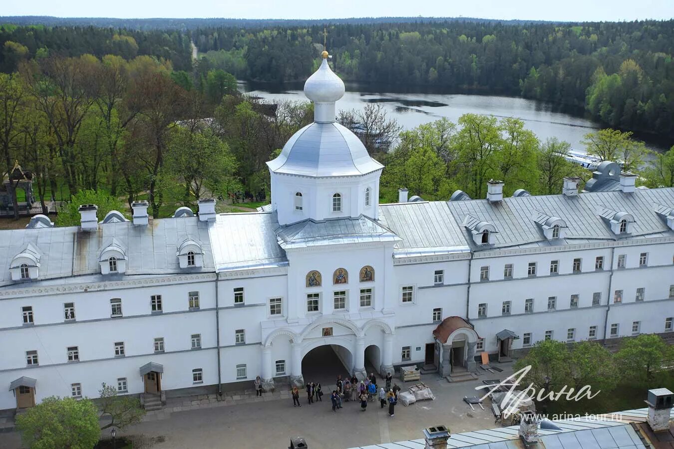 Новгород из санкт петербурга экскурсия 1 день. Валаамский Спасо-Преображенский монастырь. Спасо-Преображенский мужской монастырь Валаам.