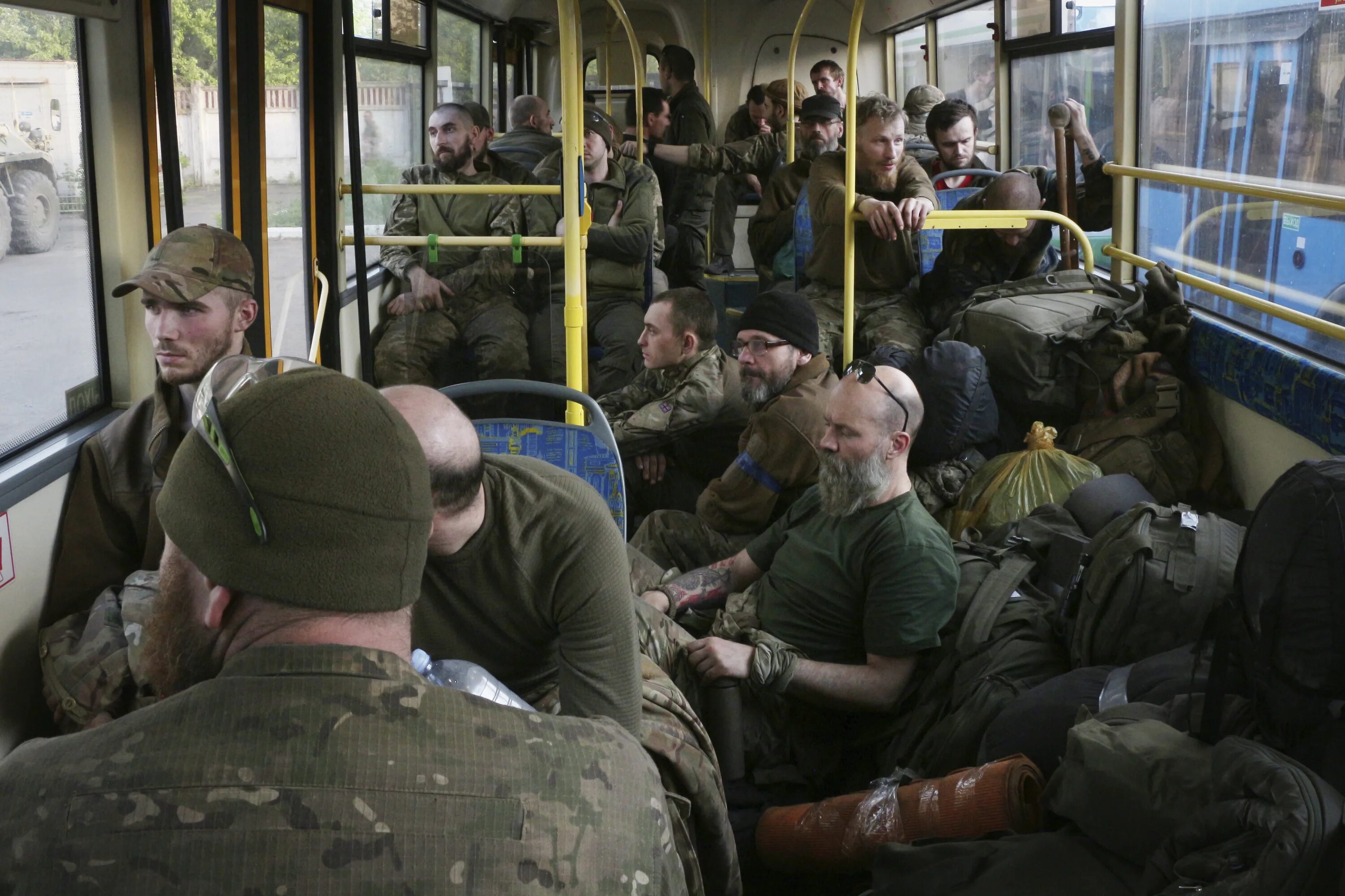 Буданов ВСУ. Военные фото. Поенные российские военные. Пленные украинцы в плену