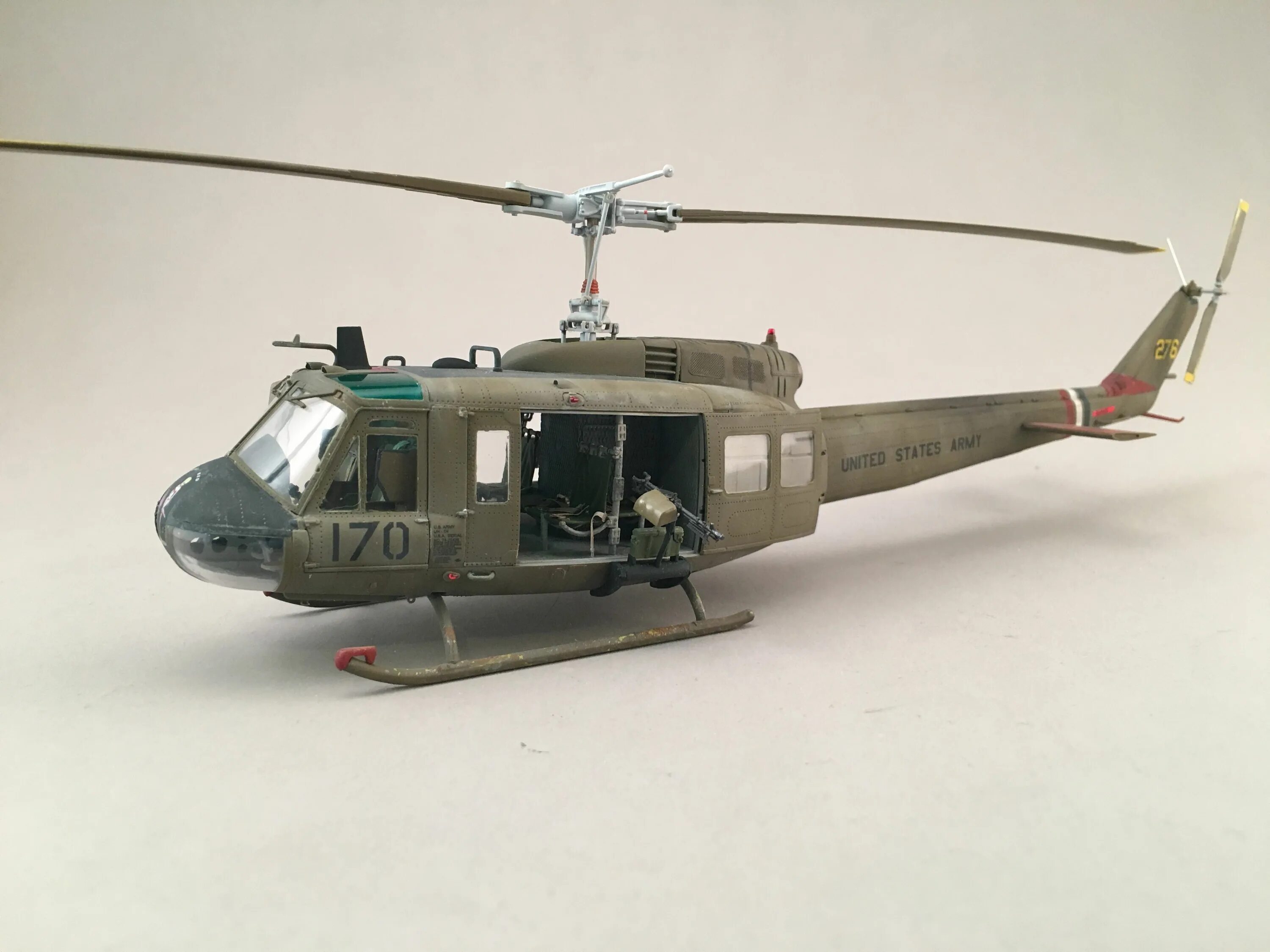 C1 d3. Bell uh-1 «Хьюи». Kh80154 uh-1d/h "Huey" 1/48. Вертолет Белл uh-1. Kh80154 Kitty Hawk вертолет uh-1d/h 1/48.
